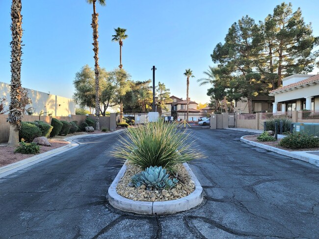 Building Photo - Pacific Sunset Village: Three Bedrom Avail...