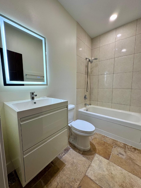 Building Photo - 47 St Andrews Ct