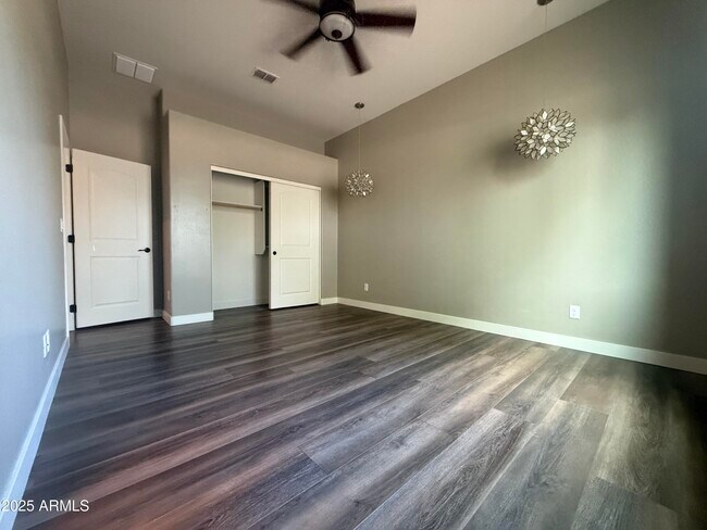 Building Photo - 3123 W Melody Dr