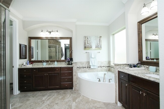 Building Photo - 13627 Tangle Branch Dr