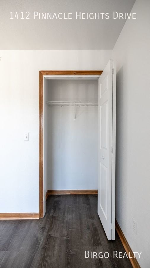 Building Photo - Move in Special! First Month's Rent is Fre...