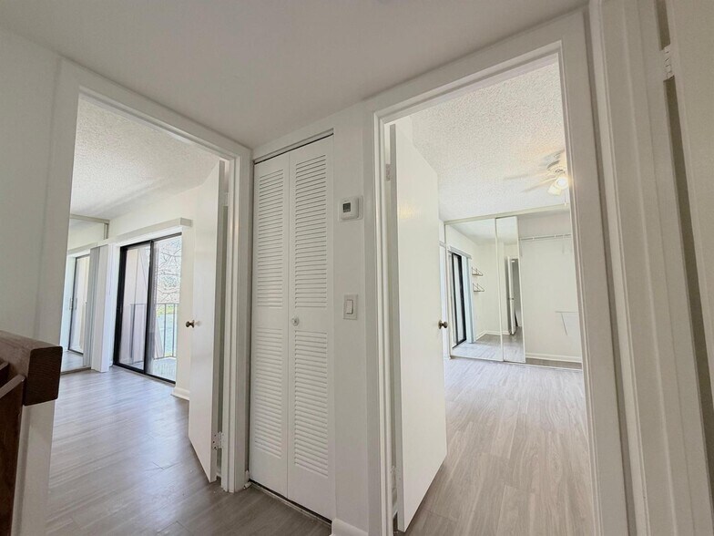Building Photo - 5512 55th Way