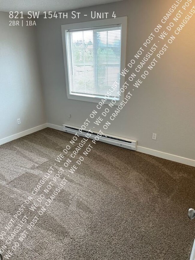 Building Photo - New Burien renovated 2 bedroom 1 bath- upp...