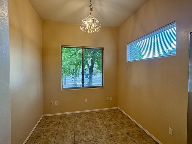 Building Photo - 10451 S Frontier Ranch Pl