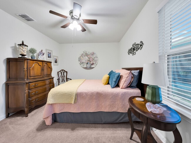 Building Photo - 1264 Revolution Dr