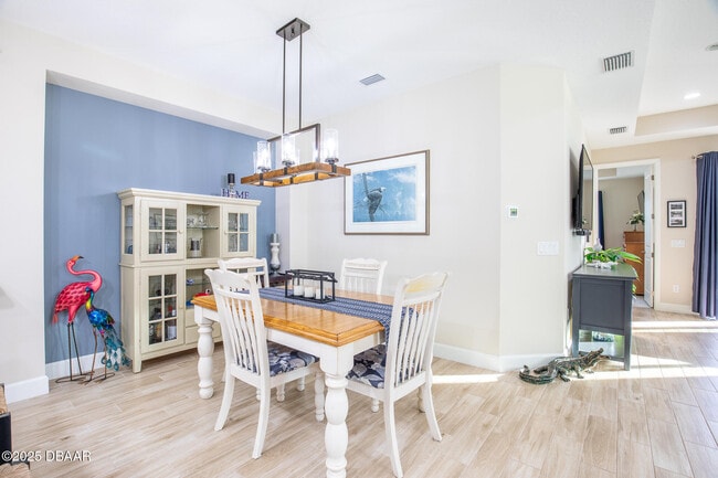 Building Photo - 225 St Somewhere Dr