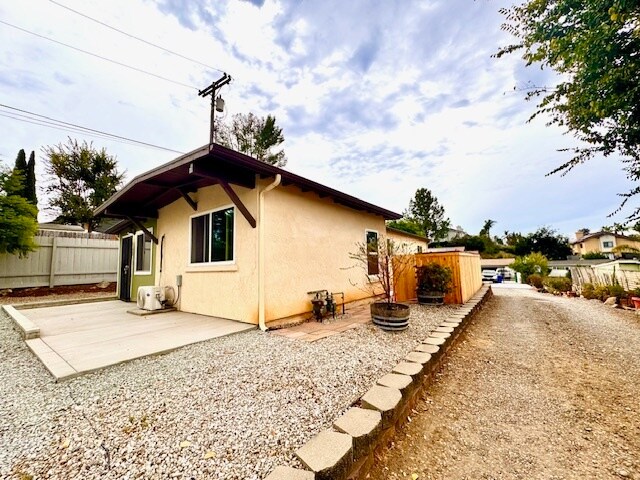 Building Photo - 8592 Atlas View Dr