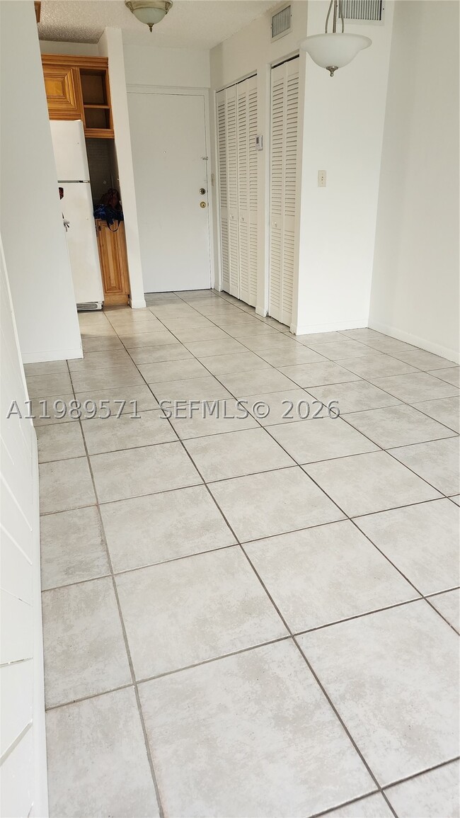 Building Photo - 9405 W Flagler St