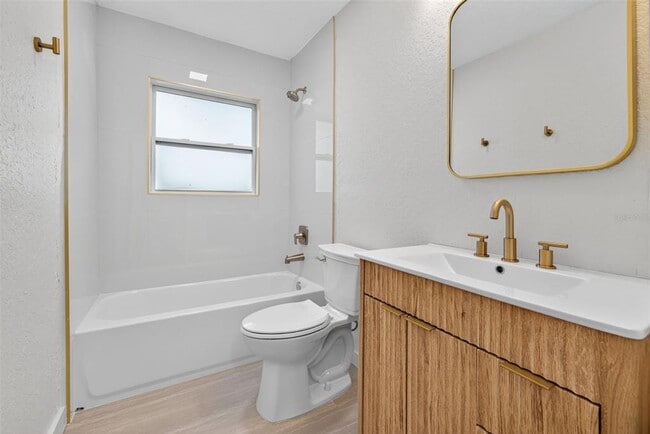 Building Photo - 2710 Boca Ciega Dr N