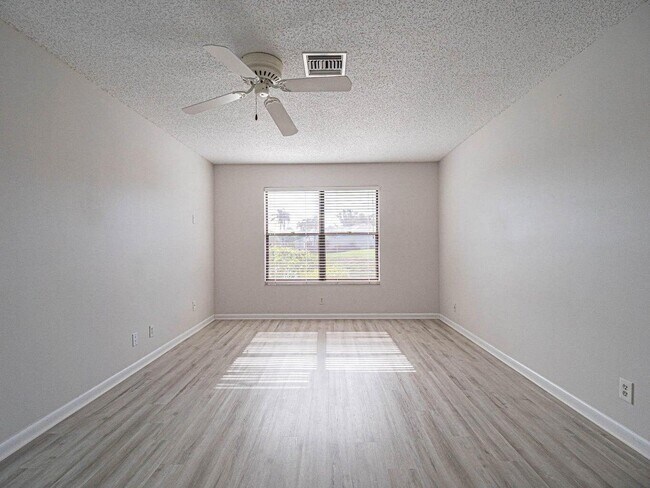 Building Photo - 13312 Touchstone Pl