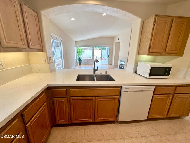 Building Photo - 30873 Paloma Ct