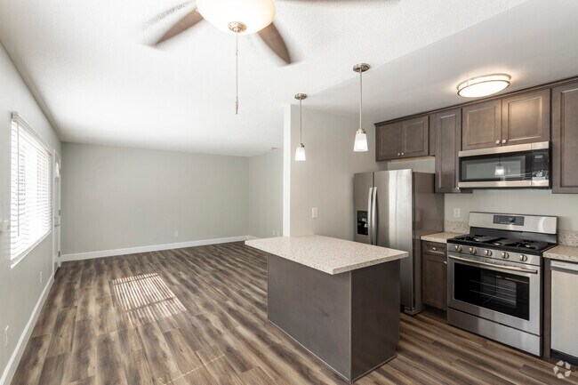 2 BR, 1 BA - Mira Loma at North Park
