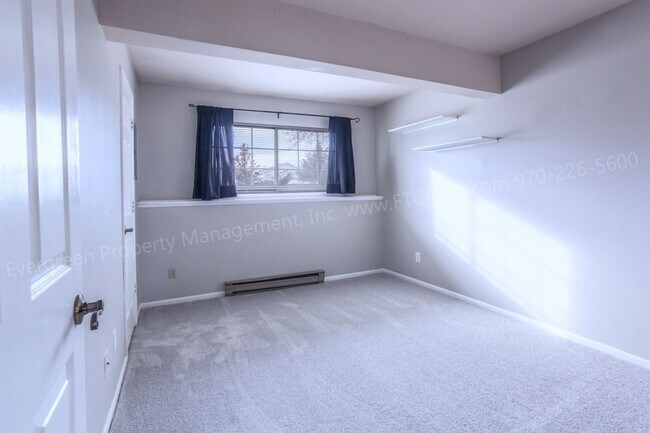Building Photo - 3565 Windmill Dr