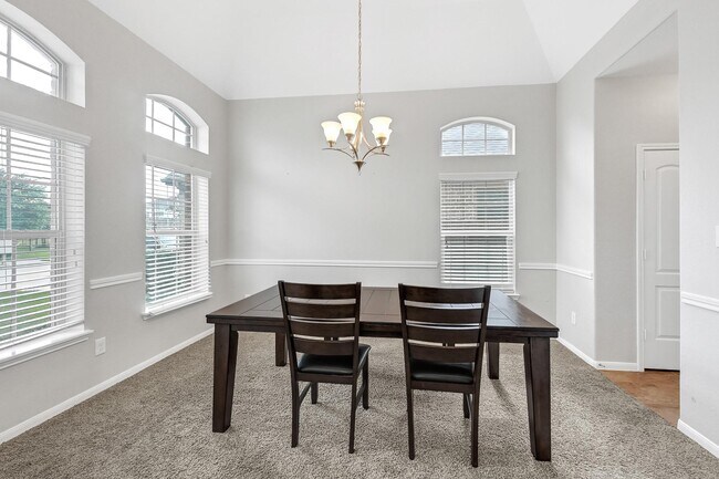 Building Photo - 20254 Fossil Valley Ln