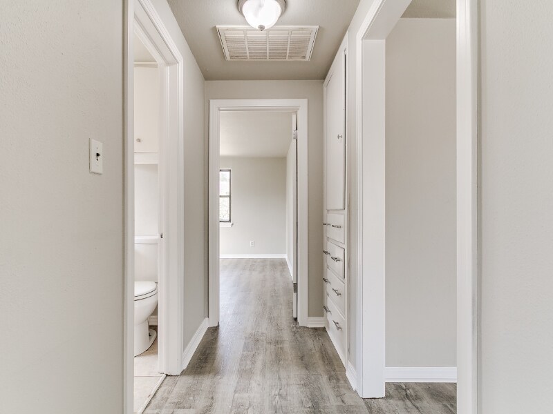 Building Photo - 3612 Firethorn Dr