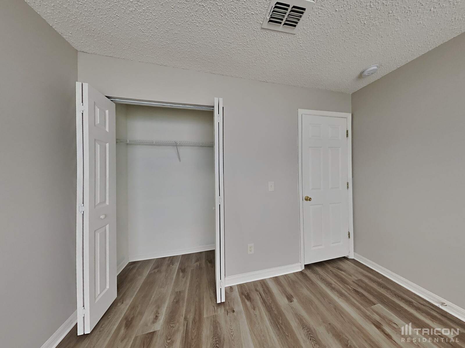 Building Photo - 16 Rymsen Ln