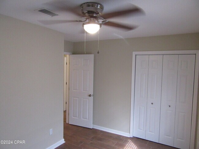 Building Photo - 7302 Rodgers Dr