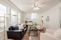 Building Photo - 116 W Spruce St