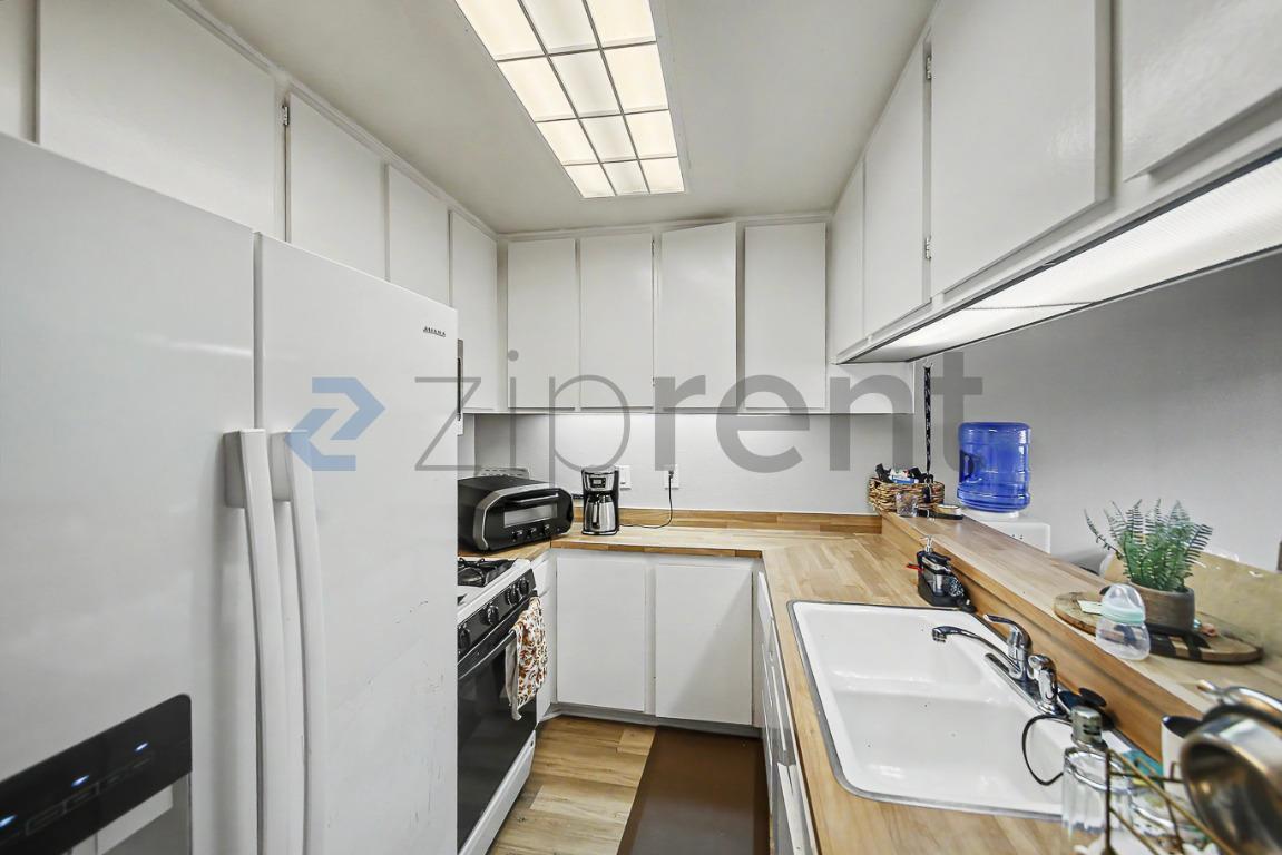 Building Photo - Unit 289