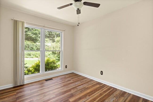 Building Photo - 12 West St