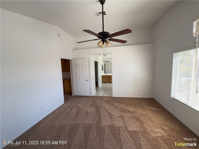Building Photo - 4848 La Cumbre Dr