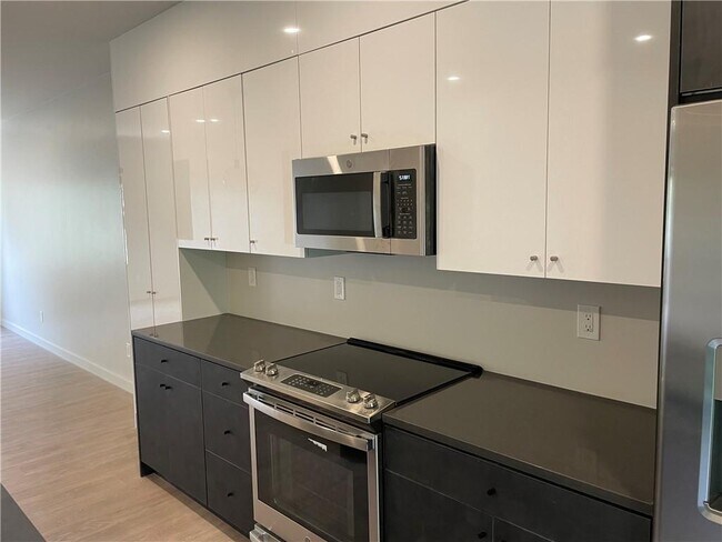 Building Photo - 47 Matilda St