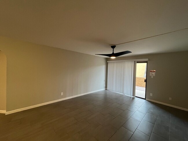 Building Photo - 2 Bedroom Condo in the Scottsdale Terrace Condominiums Community Near N Pima Rd and E Indian Scho...