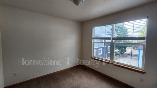 Building Photo - 508 Ridge Ave
