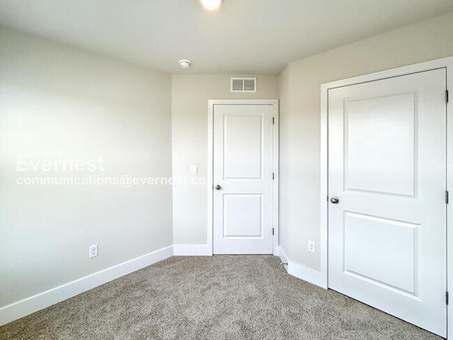 Building Photo - 191 Sioux Lp