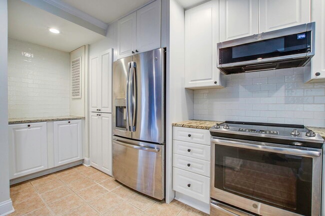 Building Photo - 1371 Cassidy Ct