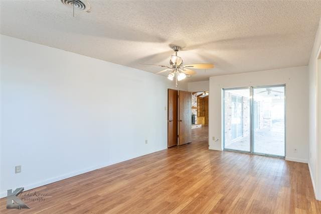 Building Photo - 3642 Hi-Vu Dr