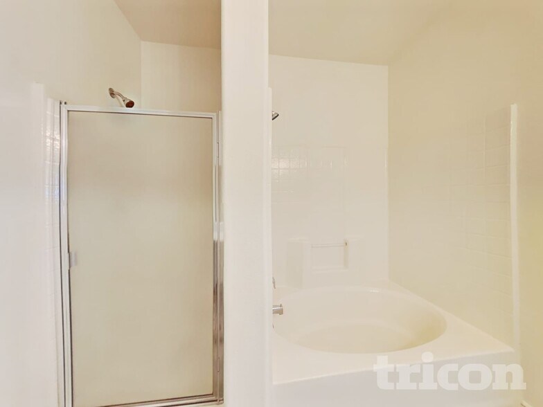 Building Photo - 30493 N Bareback Trail