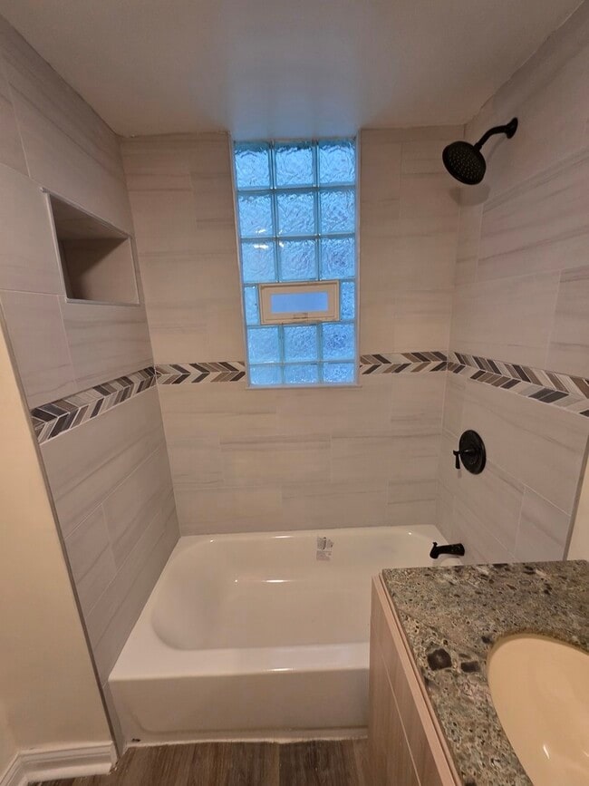 Building Photo - 10548 S Ave J