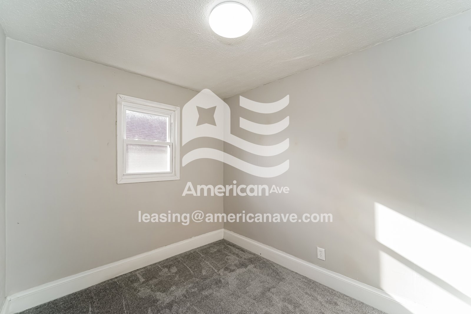 Building Photo - 1020 Grove Ave