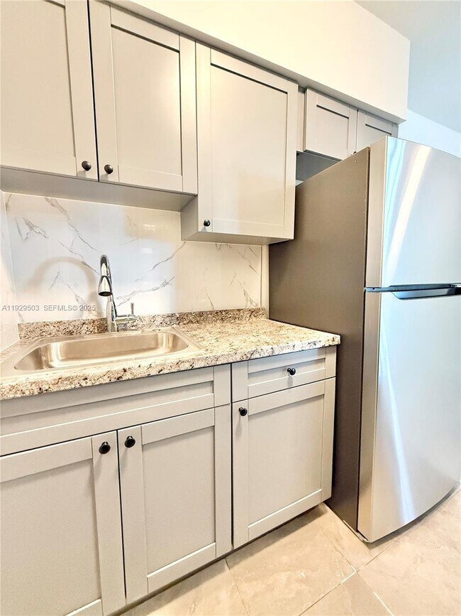 Building Photo - 212 Phoenetia Ave