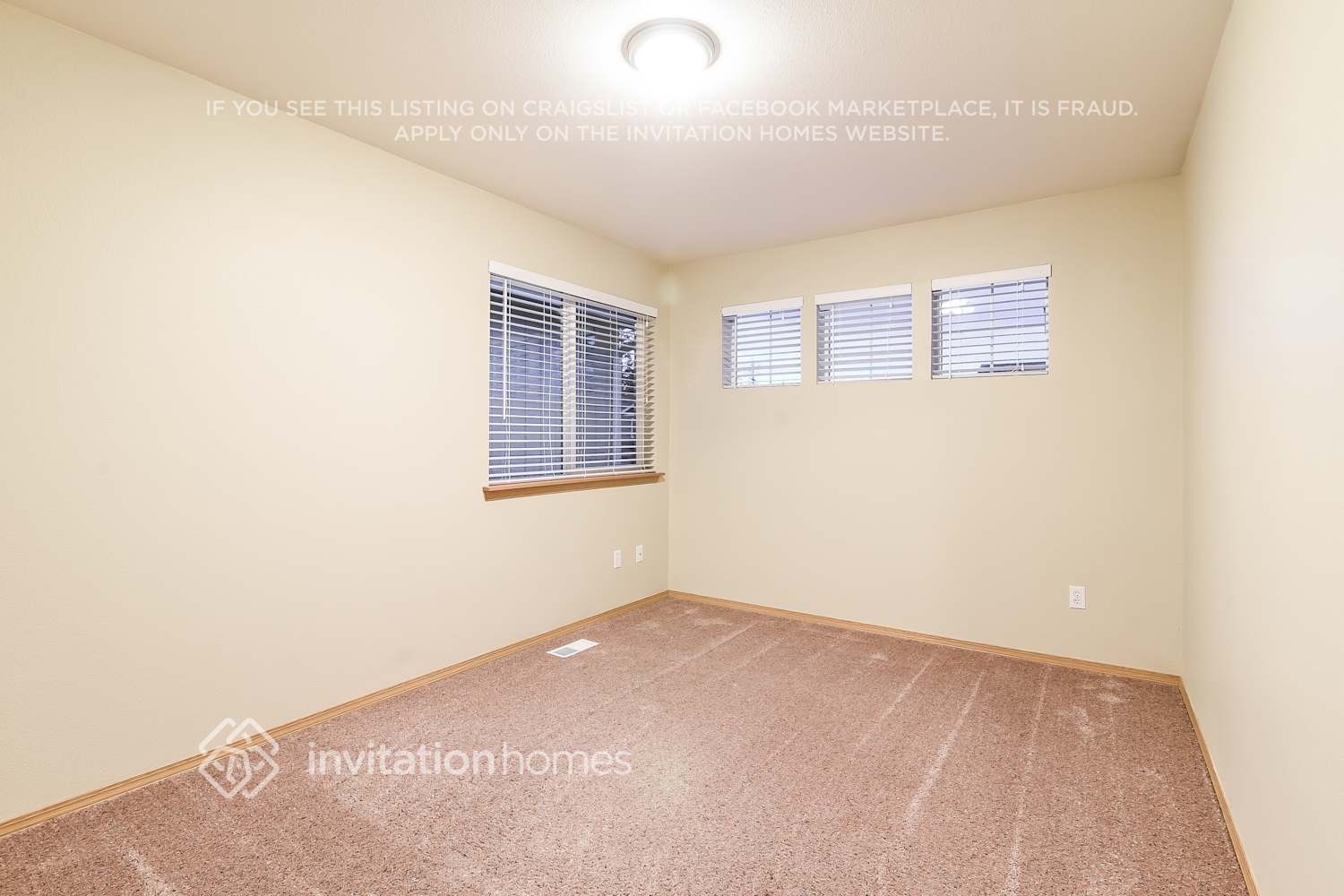 Building Photo - 17804 1st Ave Ct E