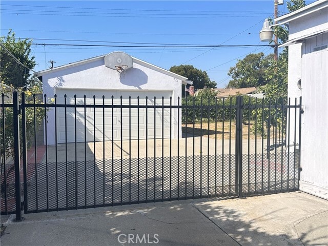 Building Photo - 1127 E Larkwood St