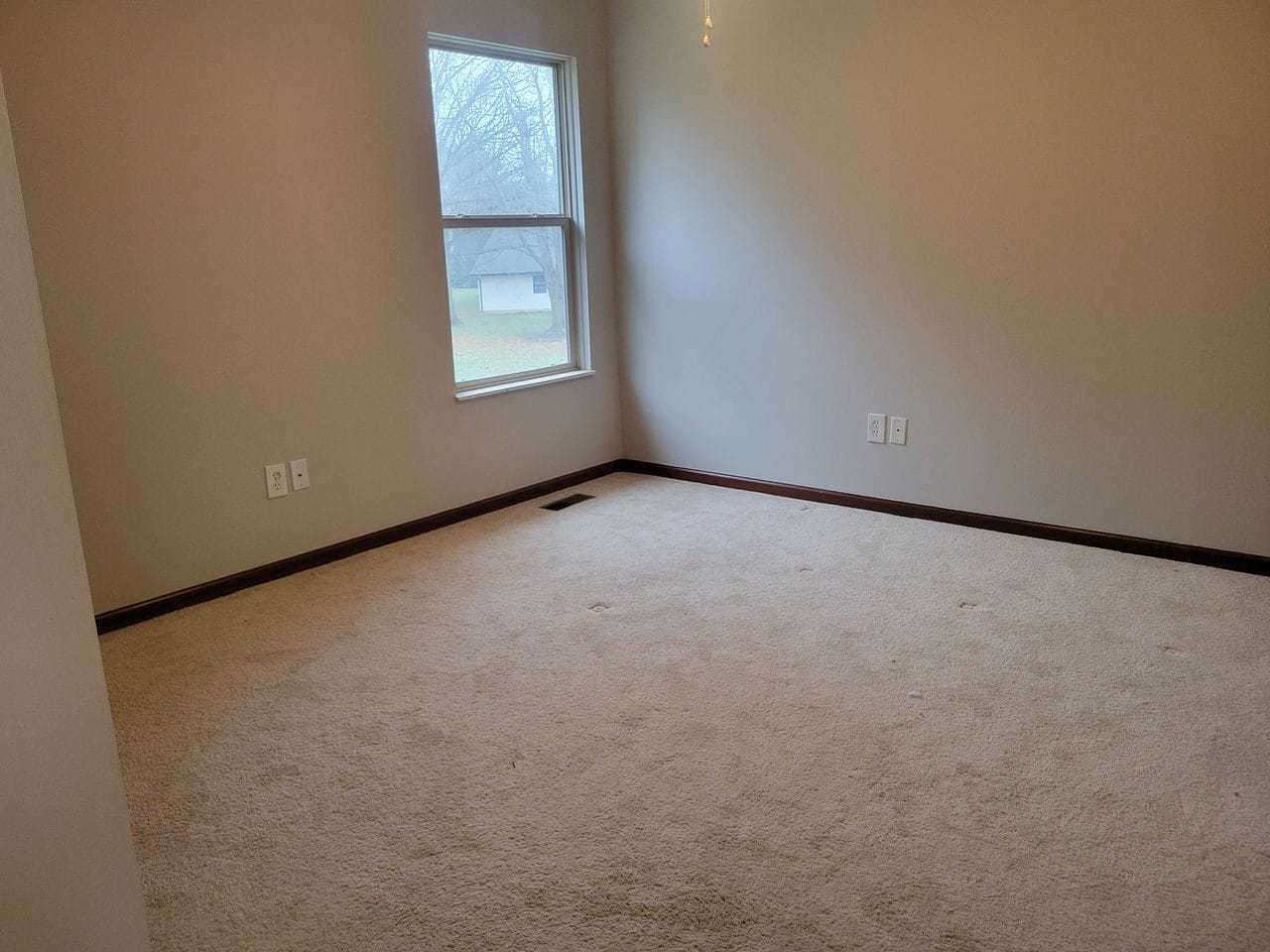 Building Photo - 8162 Chateau Ln