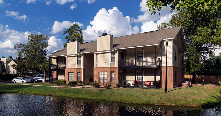 Building Photo - Bradford Pointe Apartments