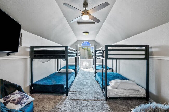 Building Photo - 3912 E Clear Springs Dr.