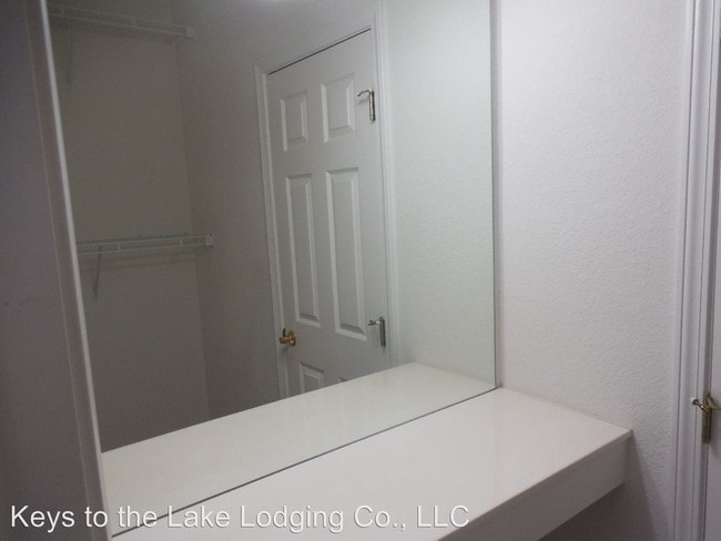 Building Photo - 142 Palisades Dr