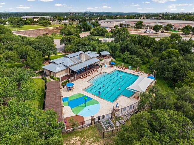 Building Photo - 10700 Pointe View Dr