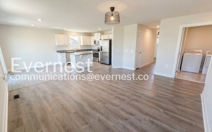 Building Photo - 18393 Signature Wy