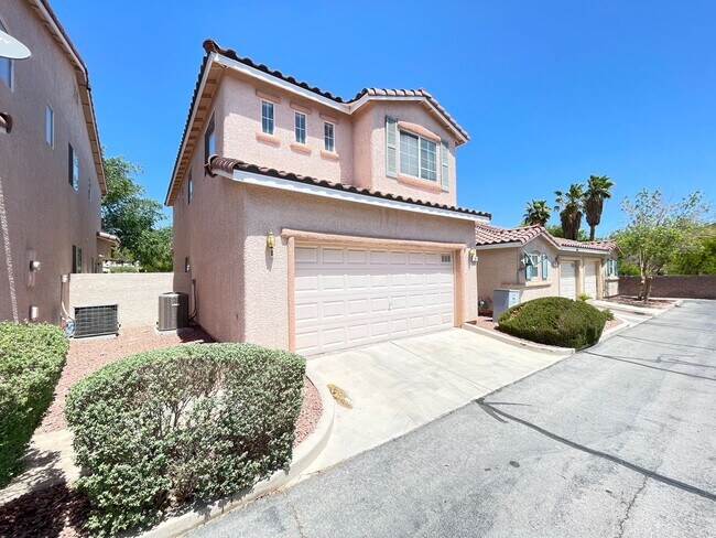 Building Photo - 3bedroom home in a GATED community near the strip