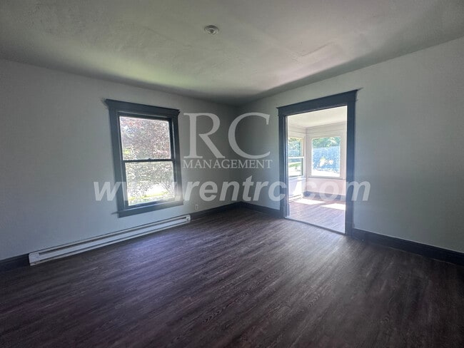 Building Photo - 1434 Walnut-