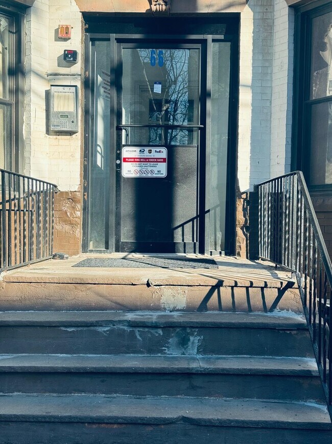 Building Photo - 66 Tuers Ave