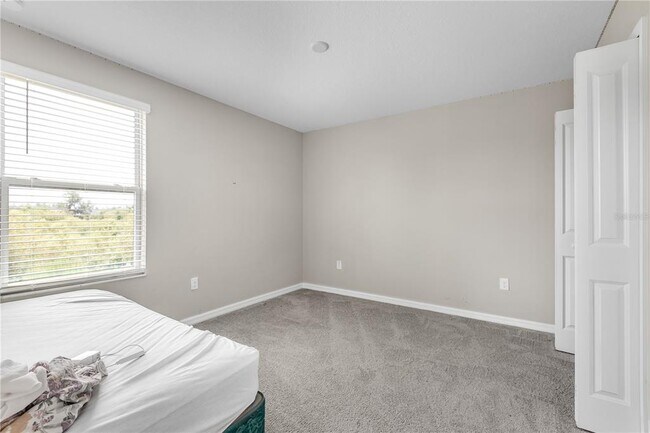 Building Photo - 5149 White Chicory Dr