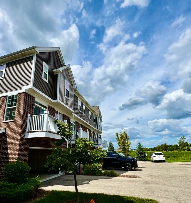 Building Photo - 4431 Monroe Ct