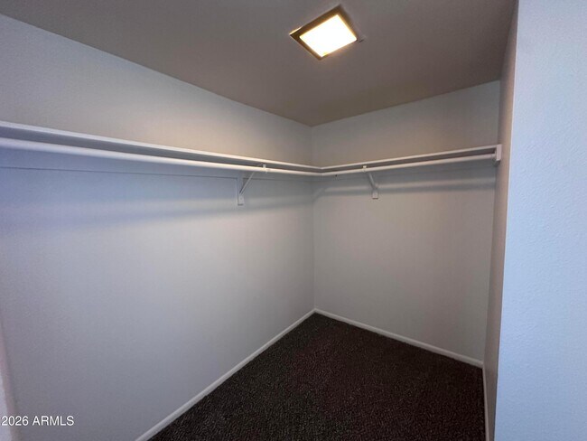 Building Photo - 2690 N 43rd Ave