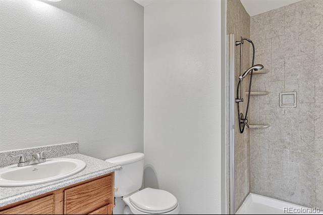 Building Photo - 9858 Venneford Ranch Rd